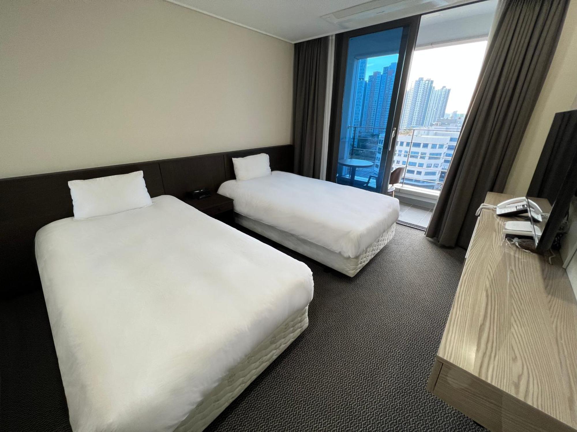 Incheon Rivieraverium Hotel Экстерьер фото